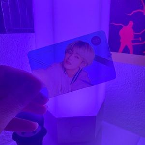 bts v taehyung see thru photocard